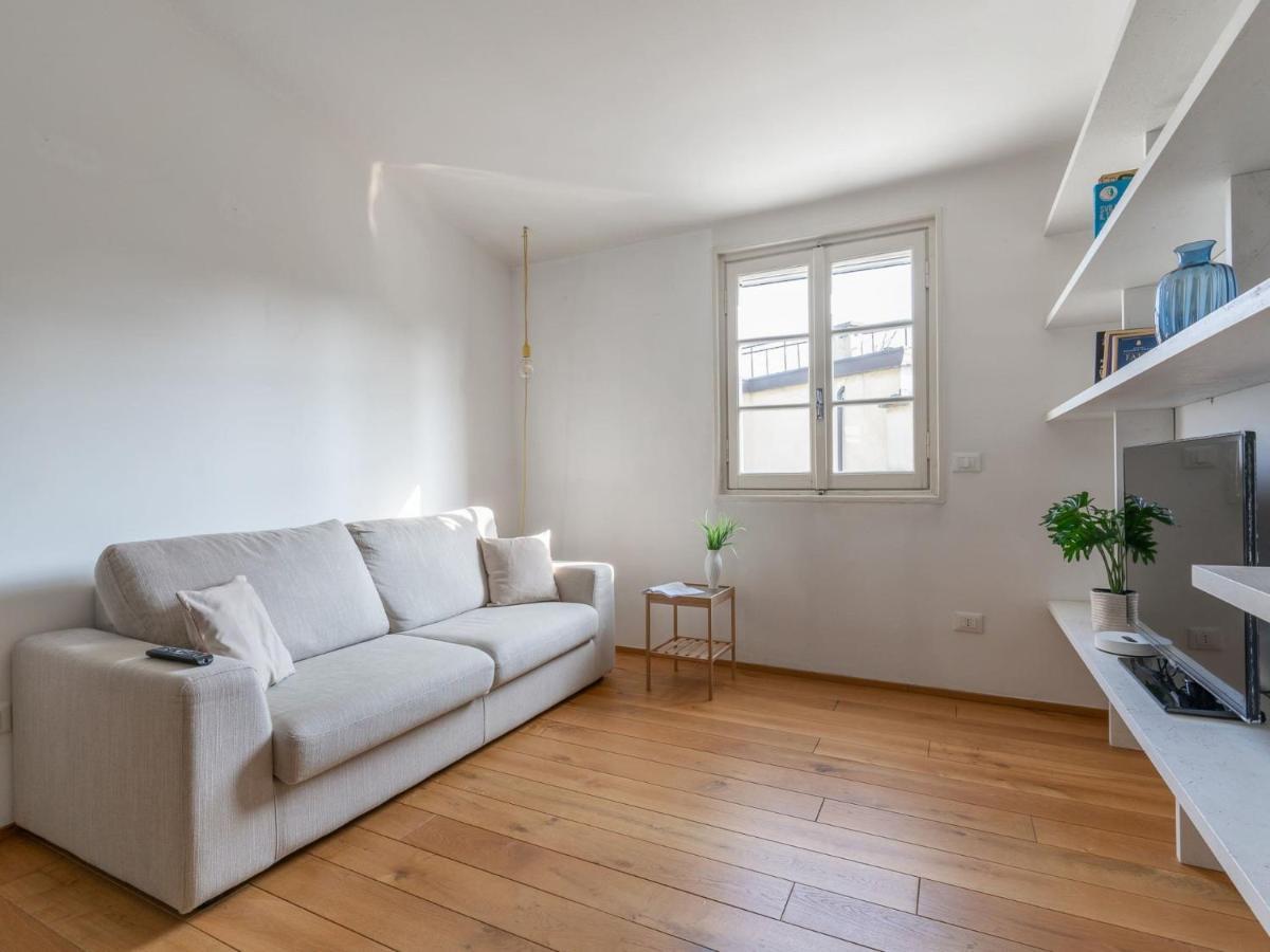 The Best Rent - Lovely One-Bedroom Apartment In Moscova ميلان المظهر الخارجي الصورة