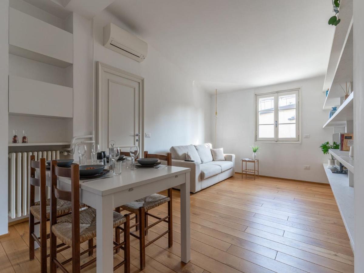 The Best Rent - Lovely One-Bedroom Apartment In Moscova ميلان المظهر الخارجي الصورة